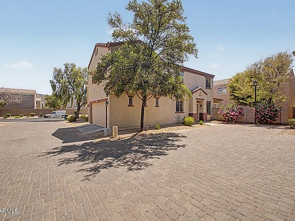 2nd image of 1322 E DUNBAR Drive
