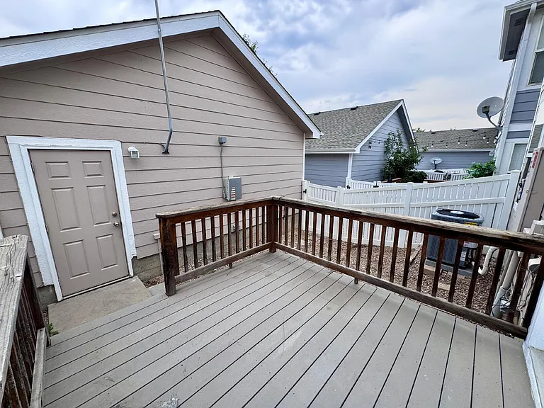 19047 E 57th Pl — Photo 20