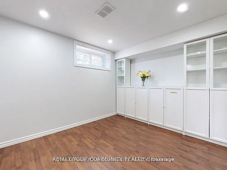 41 Shropshire Dr #BASEMENT — Photo 14