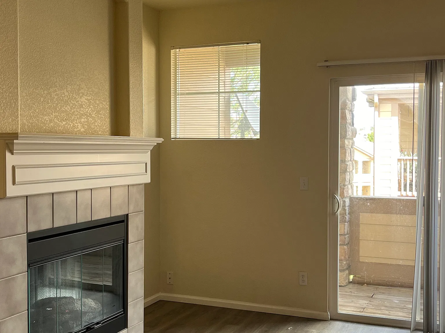 2 bed, 1176 sqft, $2,000 — Photo 4