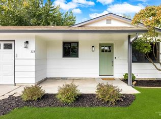 323 S Harlan Pl, Eagle, ID 83616