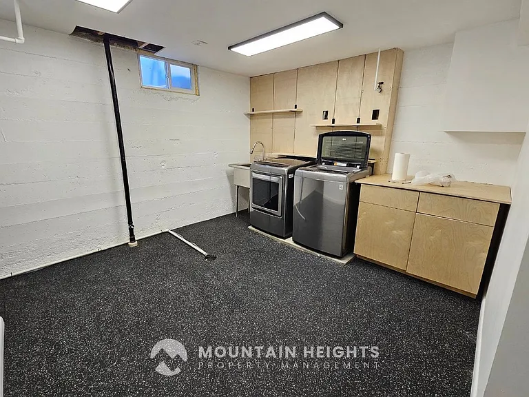 2473 S Hartford St — Photo 20