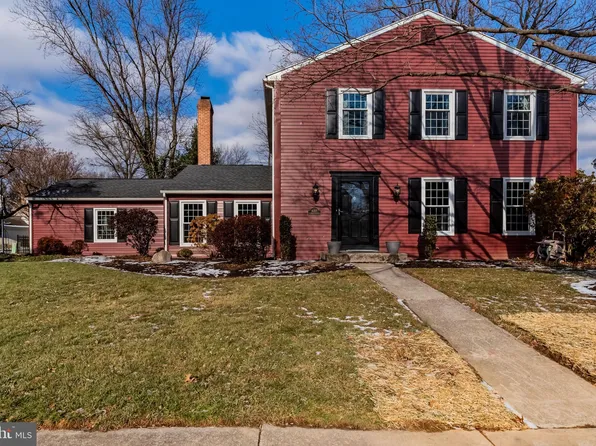 6311 Stephens Xing, Mechanicsburg, PA 17050