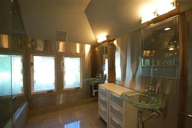 2nd Floor Primary Bathroom