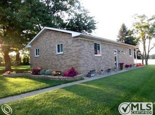 8325 Hilton Rd, Brighton, MI 48114