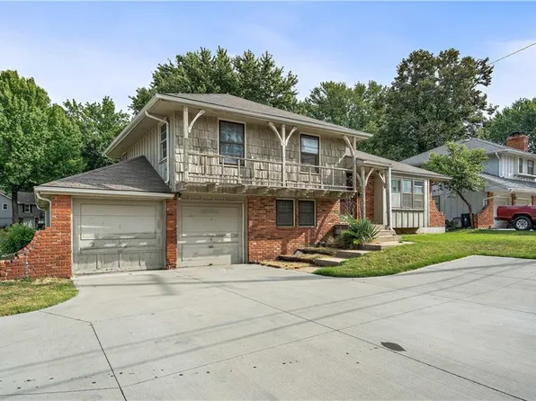 1816 SW 3rd St, Lees Summit, MO 64081