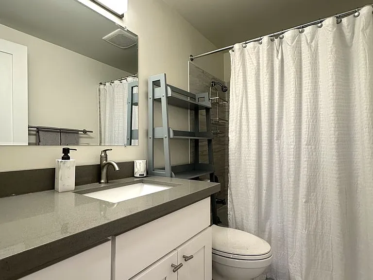3203 NW 64th St #2 — Photo 9