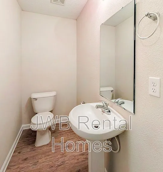 8441 McGirts Village Ln — Photo 6