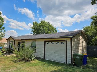 914 Ronald St, White Settlement, TX 76108