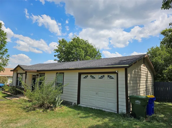 914 Ronald St, White Settlement, TX 76108