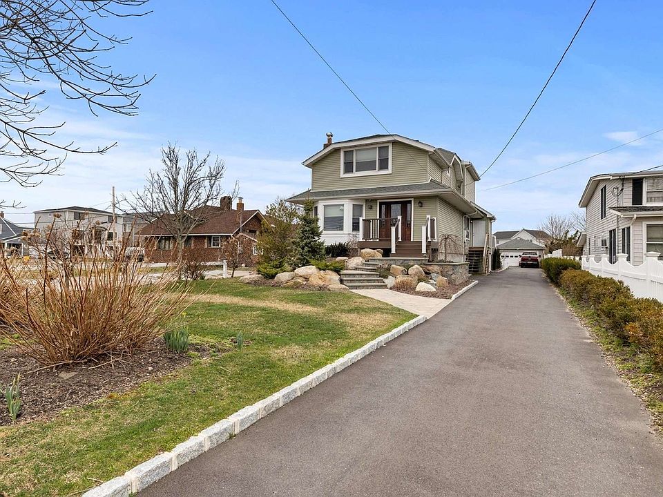 115 Clocks Boulevard, Massapequa, NY 11758 Zillow