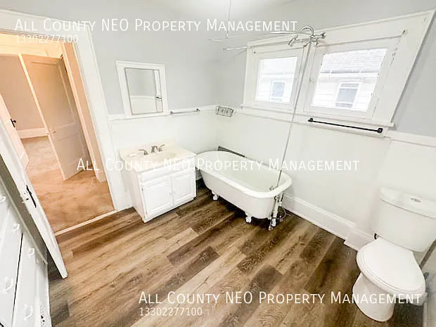 859 Brown St #UP — Photo 7
