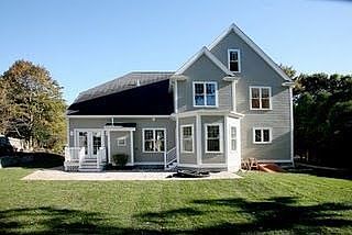 2nd image of 26 Thurston Ln