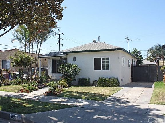 2nd image of 6042 Fairfield St