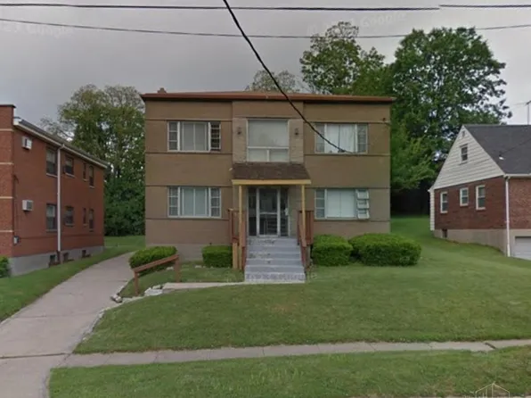 3381 Parkcrest Ln, Cincinnati, OH 45211