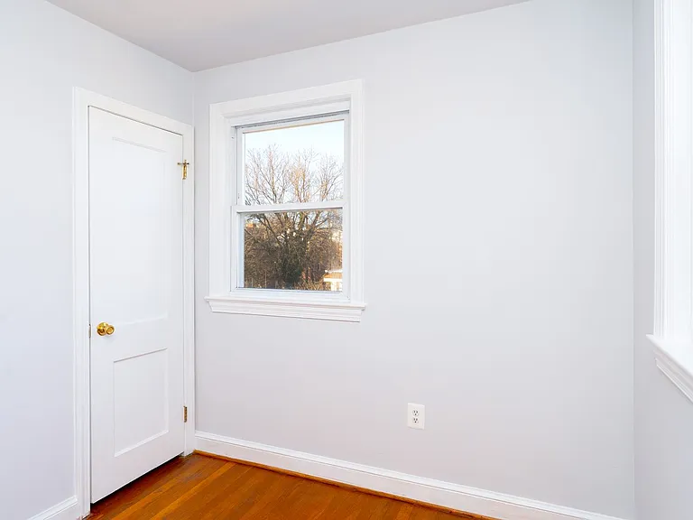 10026 Lorain Ave — Photo 23