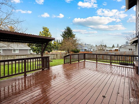 3rd image of 21621 43rd Avenue Ct E