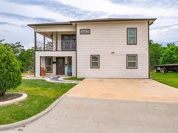 1030 Grand Oaks Dr, Houston, TX 77015