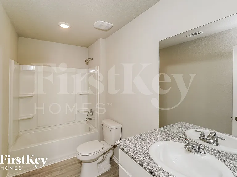 9211 Griffith Run — Photo 10