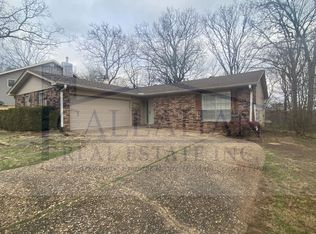 1721 Okmulgee Ct, North Little Rock, AR 72116