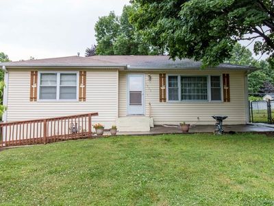 1903 S 40th St, Saint Joseph, MO, 64507