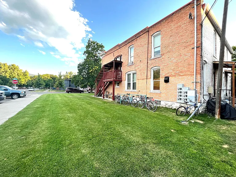 306 S 3rd St W #201 — Photo 12