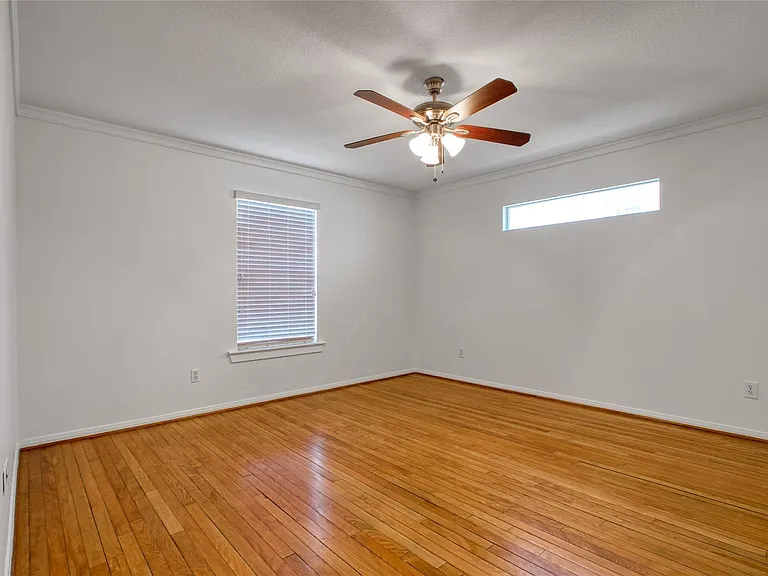 905 Kern St — Photo 14