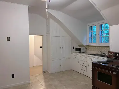 73 King St #204 Photo 1