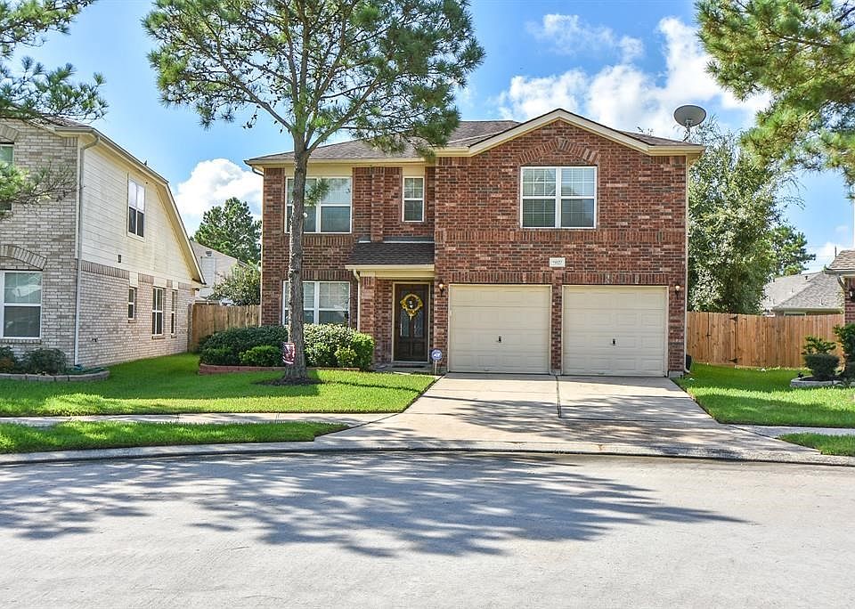 Lovely two story home on a cul-de-sac lot.