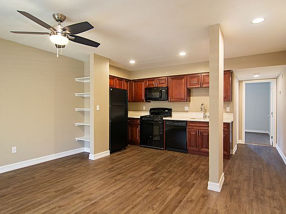 2nd image of 4019 Oakcrest Dr #65FFF9532