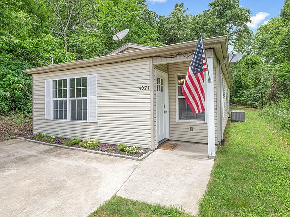 2nd image of 4071 Oakwood Road