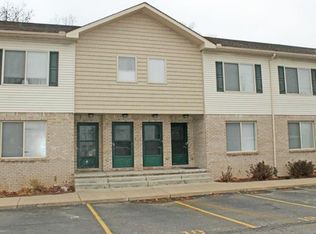 24 Eden Park Dr, Dearborn Heights, MI 48127