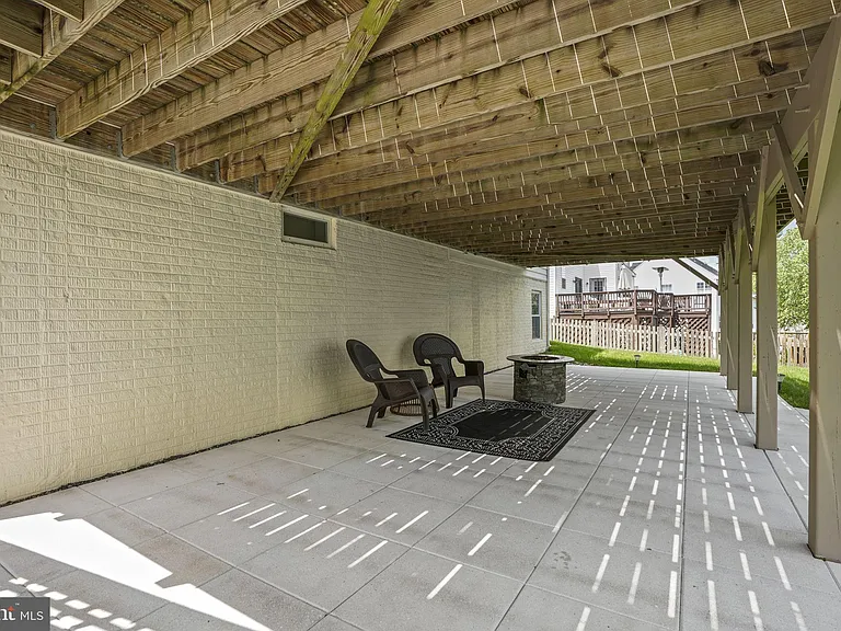 6032 Gholson Bridge Ct — Photo 44