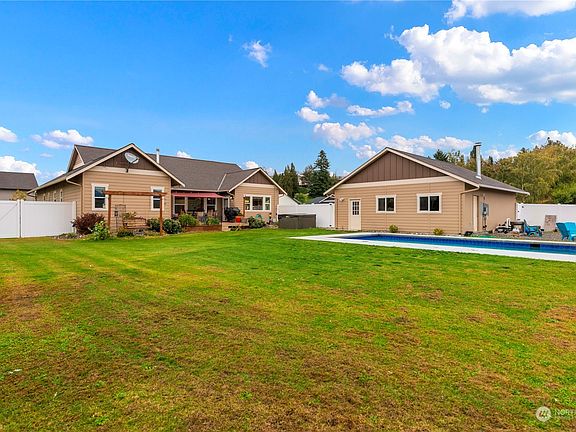 3rd image of 3008 NW Delcon Drive