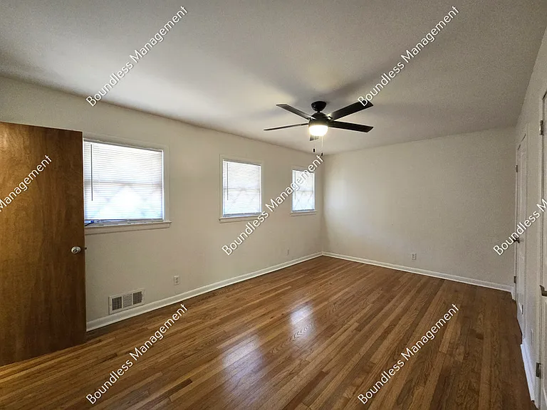 2795 Arlington Rd — Photo 12