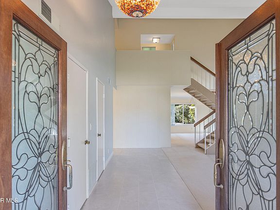 3rd image of 3940 Calle Valle Vis