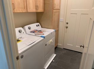 330 Ellie Ln, Eugene, OR 97401