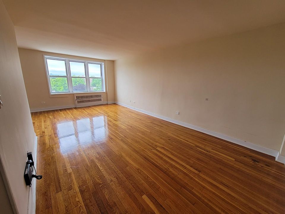 1st image of 3324 Parsons Blvd #E6