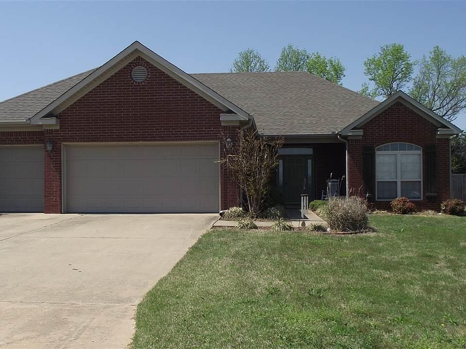 1st image of 5 Duncan Ln