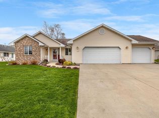 1205 Shawnee St, Fort Atkinson, WI 53538