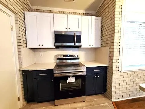 4040 Tilly Mill Rd — Photo 4