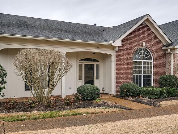 2nd image of 7028 Sunrise Cir