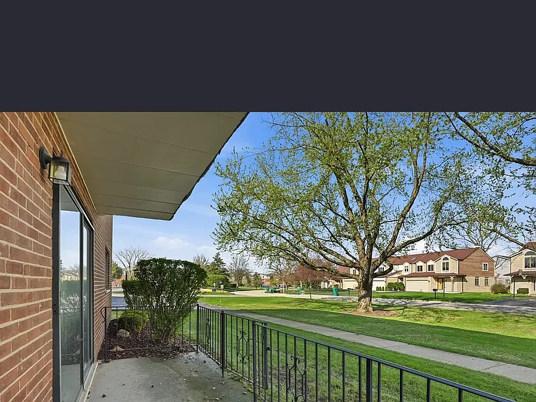 11042 Theresa Cir #1C — Photo 18