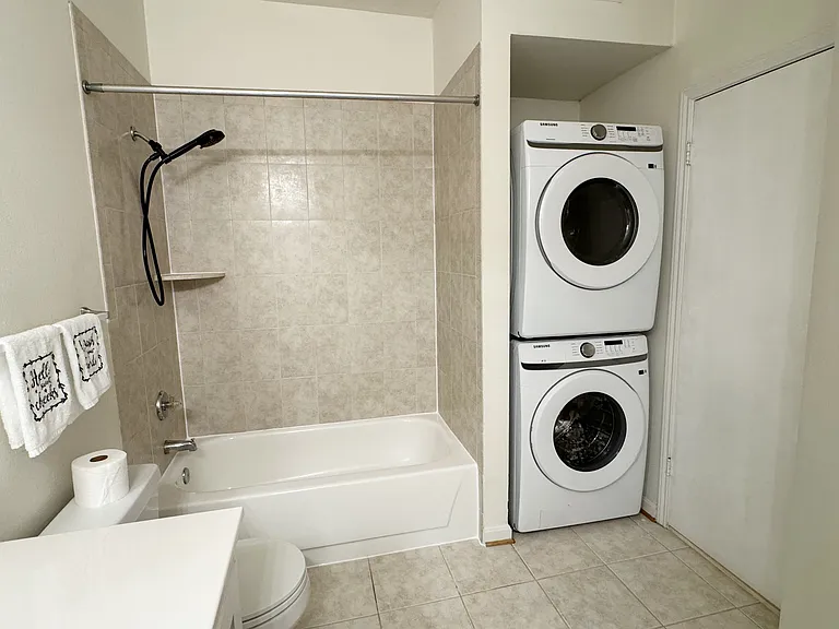 3920 Penderview Dr #303 — Photo 20