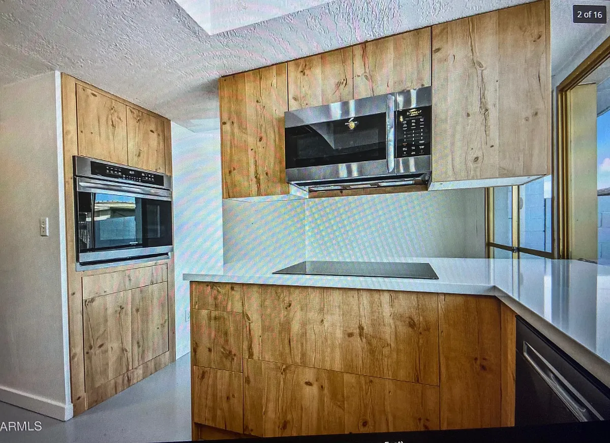 Building Photo - 4663 N 21st Ave