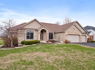3670 Bunker Hill Dr, Algonquin, IL 60102