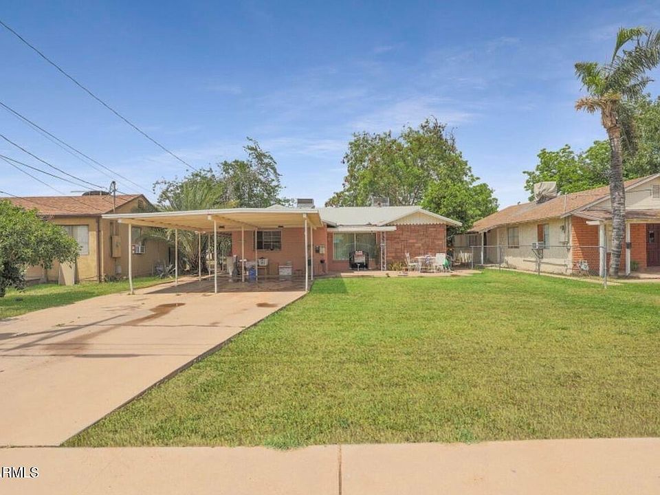 1st image of 216 S HOBSON --