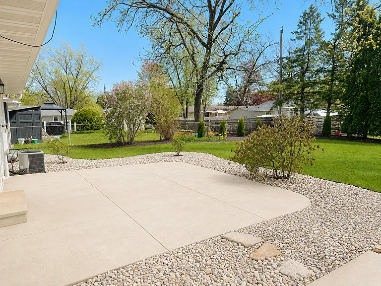 1403 Ponderosa Ave — Photo 5