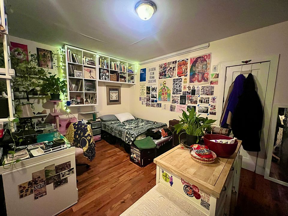 1st image of 668 Hancock St #1F