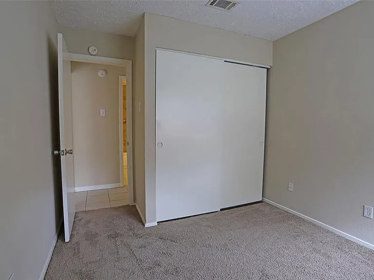 11011 Shadowfield Dr — Photo 13